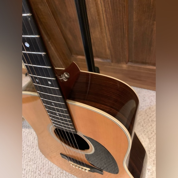 2002 Martin D-28 Six String Acoustic Electric Guitar with case - Picture 5 of 14